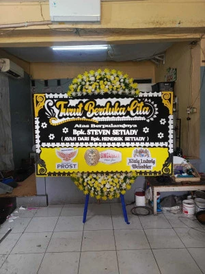 Papan Bunga di Pondok Kacang Barat